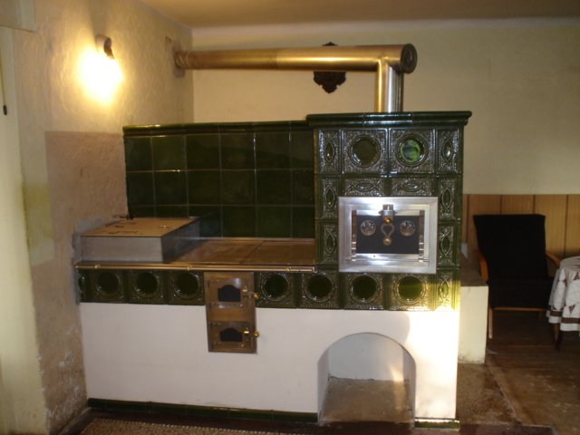 Kachlová kamna kuchyňská